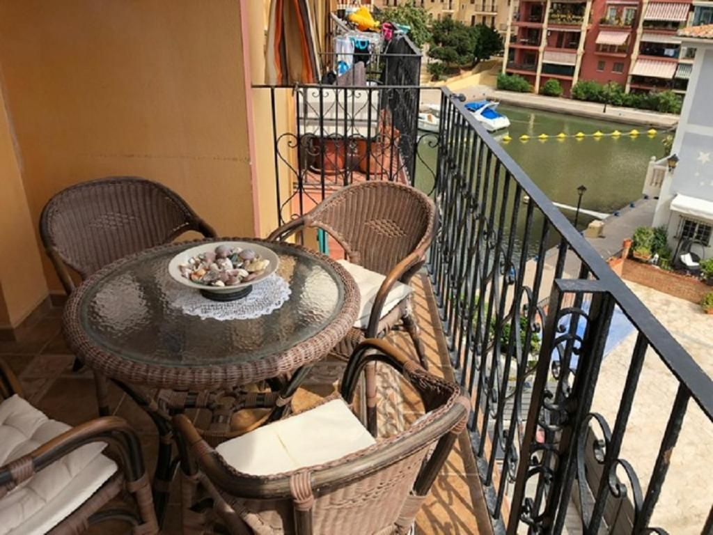 Valencia, Ideally Located 3Bed-2Bath Apart.Few Mints Walk From Beach,Pool,Shop. Port Saplaya Buitenkant foto
